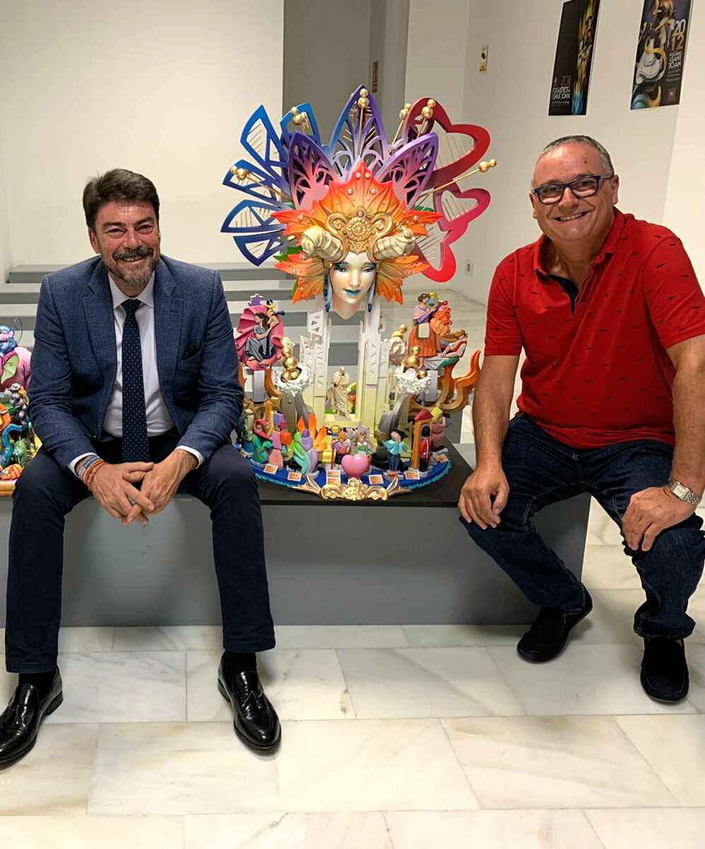 Los artistas de Hogueras que plantan en Valencia están ilusionados con la celebración de las Fallas en septiembre Los artistas de Hogueras que plantan en Valencia están ilusionados con la celebración de las Fallas en septiembre
