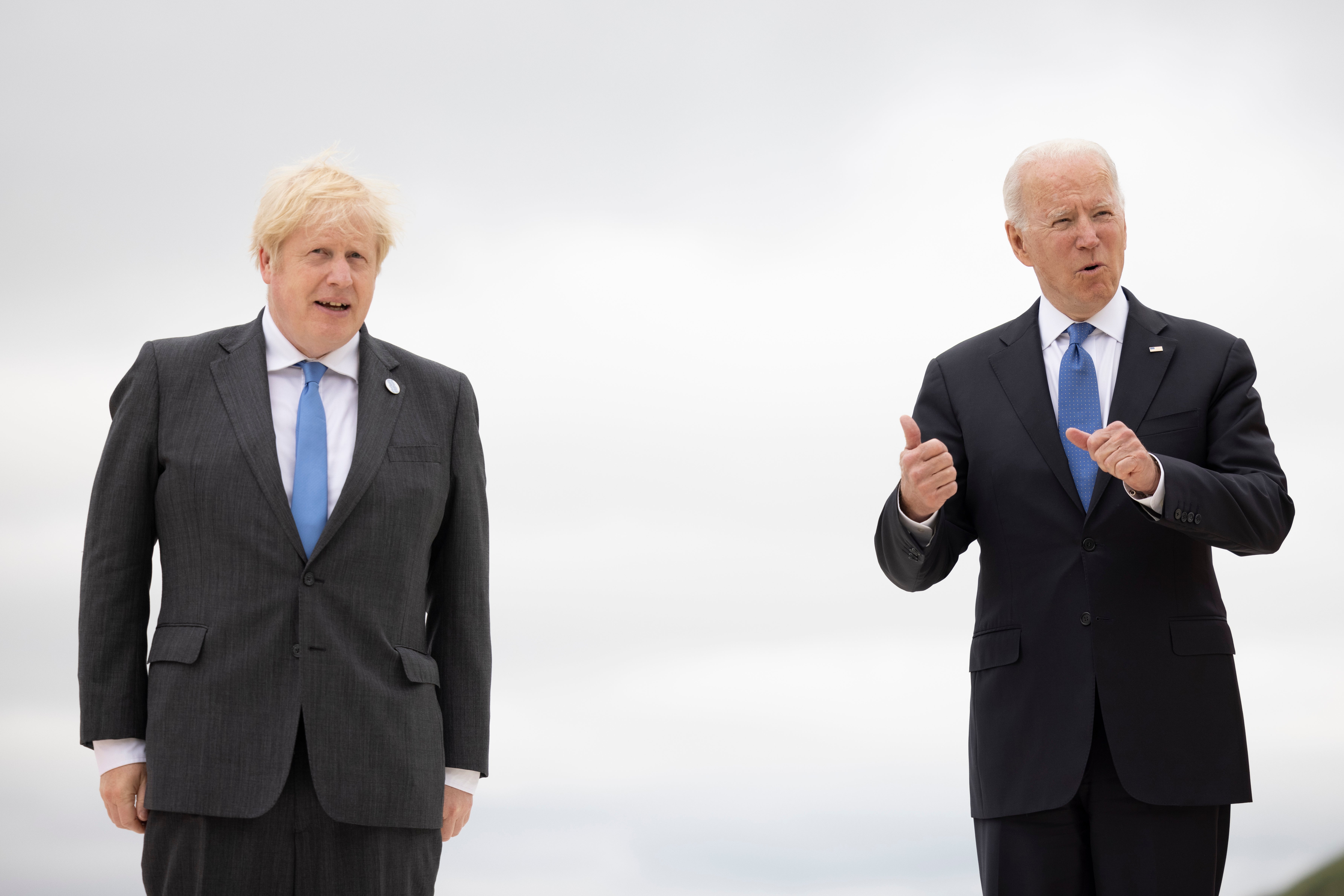 Biden y Johnson convocan una cumbre de líderes del G7 sobre Afganistán Biden y Johnson convocan una cumbre de líderes del G7 sobre Afganistán