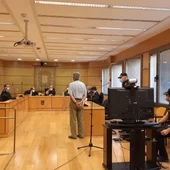 Un momento de la declaración del detenido durante la vista celebrada en la Audiencia de Ciudad Real Un momento de la declaración del detenido durante la vista celebrada en la Audiencia de Ciudad Real