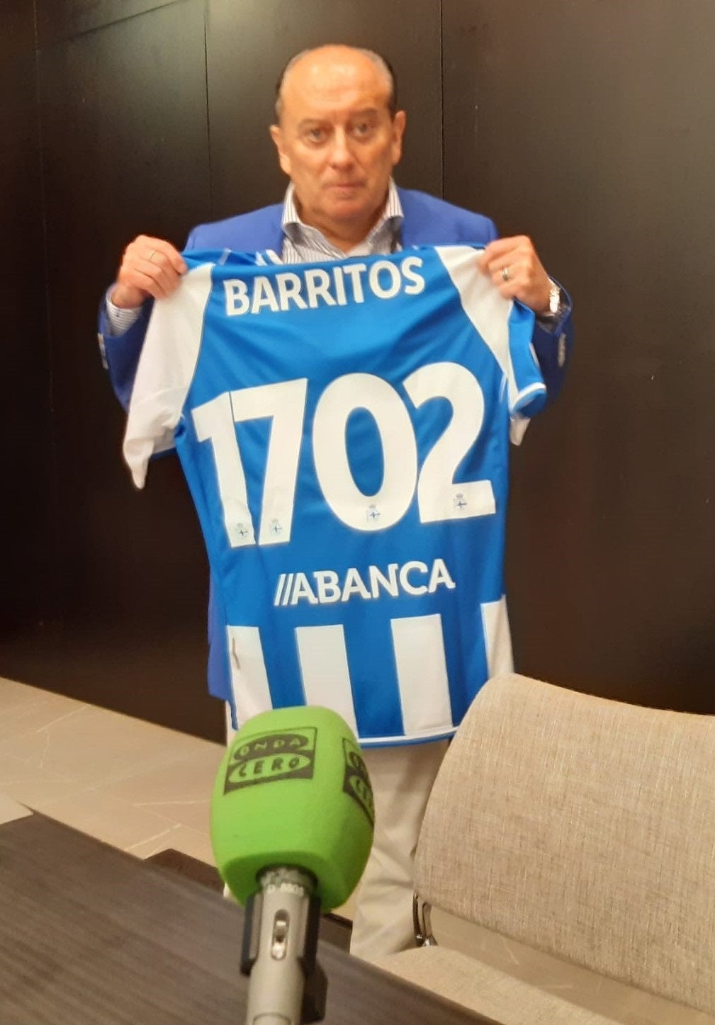 Barritos argumenta las razones de su salida del Dépor y no tiene noticias de un homenaje en Riazor Barritos argumenta las razones de su salida del Dépor y no tiene noticias de un homenaje en Riazor