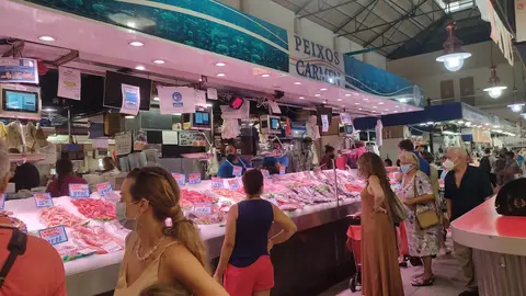 Peixos Carme, en el Mercat de lOlivar Peixos Carme, en el Mercat de lOlivar