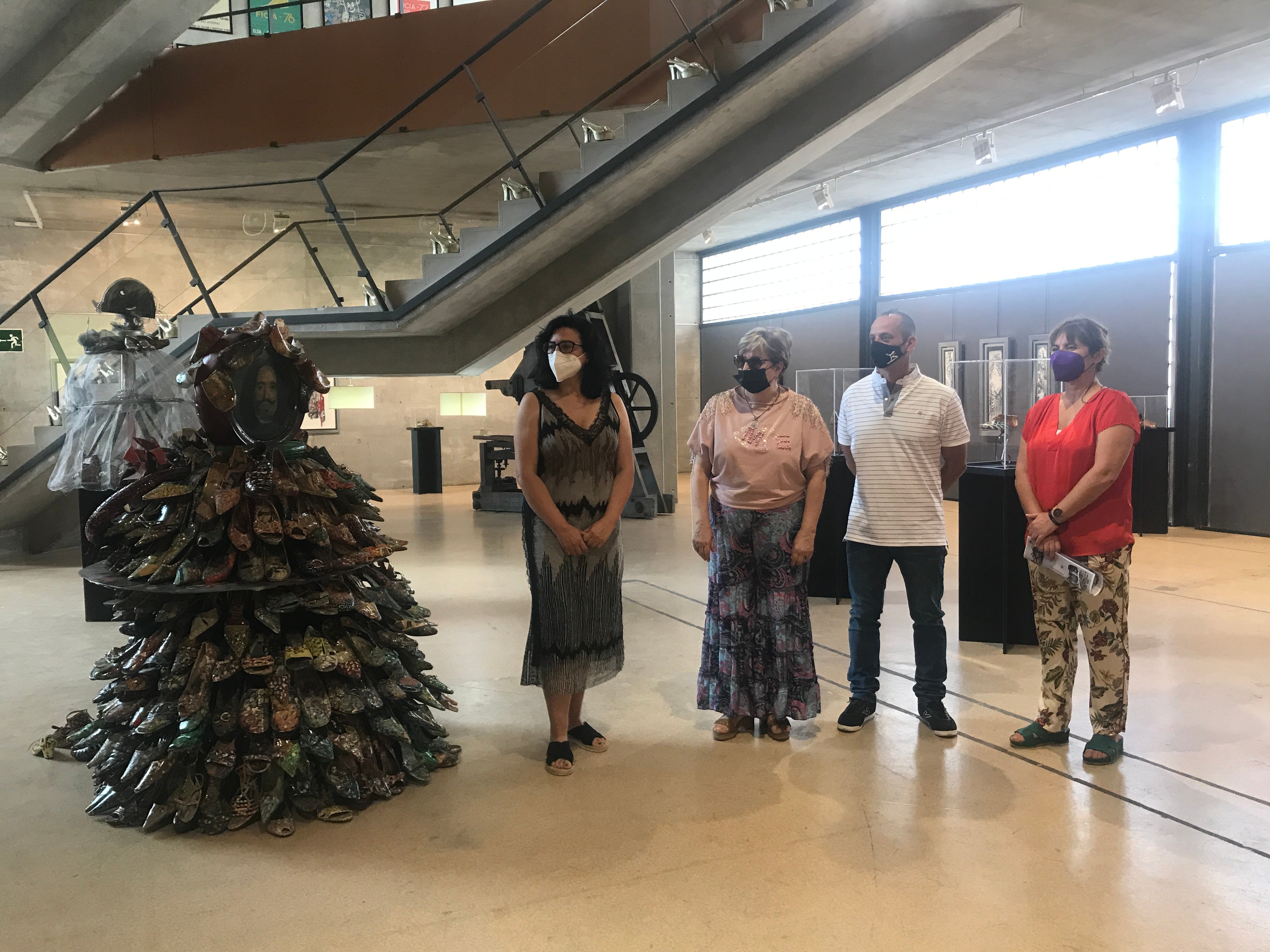 El Museo del Calzado de Elda acoge la exposición 'Cuando la imaginación se atreve a volar' El Museo del Calzado de Elda acoge la exposición 'Cuando la imaginación se atreve a volar'