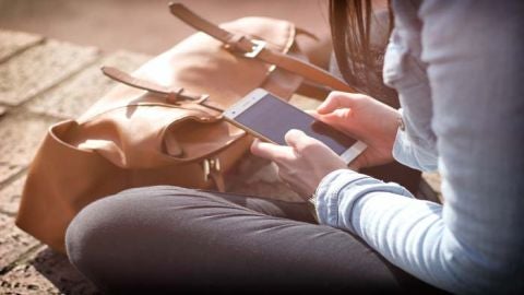 Adicci&oacute;n al m&oacute;vil y a la tecnolog&iacute;a