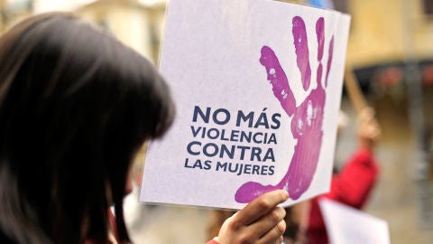 Cartel contra la violencia de g&eacute;nero