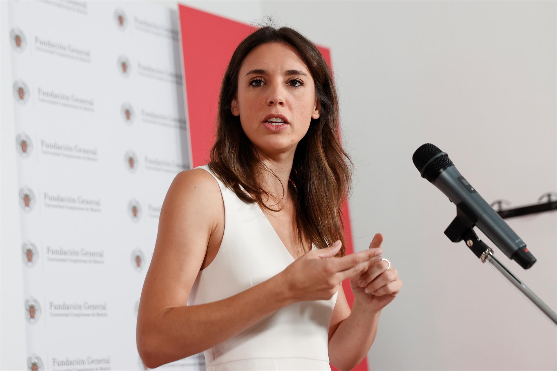 Irene Montero gastará 32 millones en combatir la 'masculinización' del mundo rural Irene Montero gastará 32 millones en combatir la 'masculinización' del mundo rural