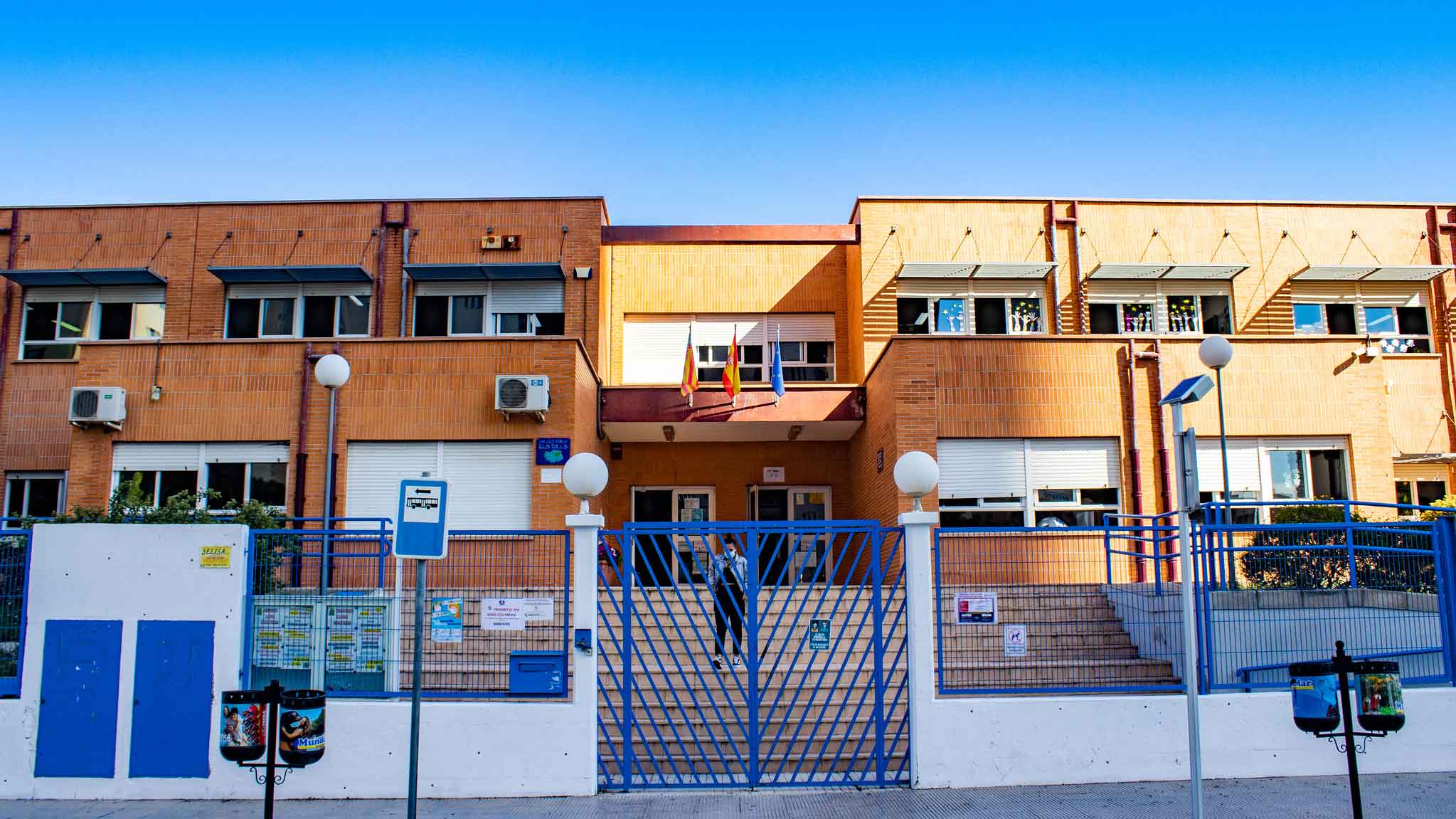 Benidorm refuerza con 20 personas la limpieza de colegios y centros municipales Benidorm refuerza con 20 personas la limpieza de colegios y centros municipales
