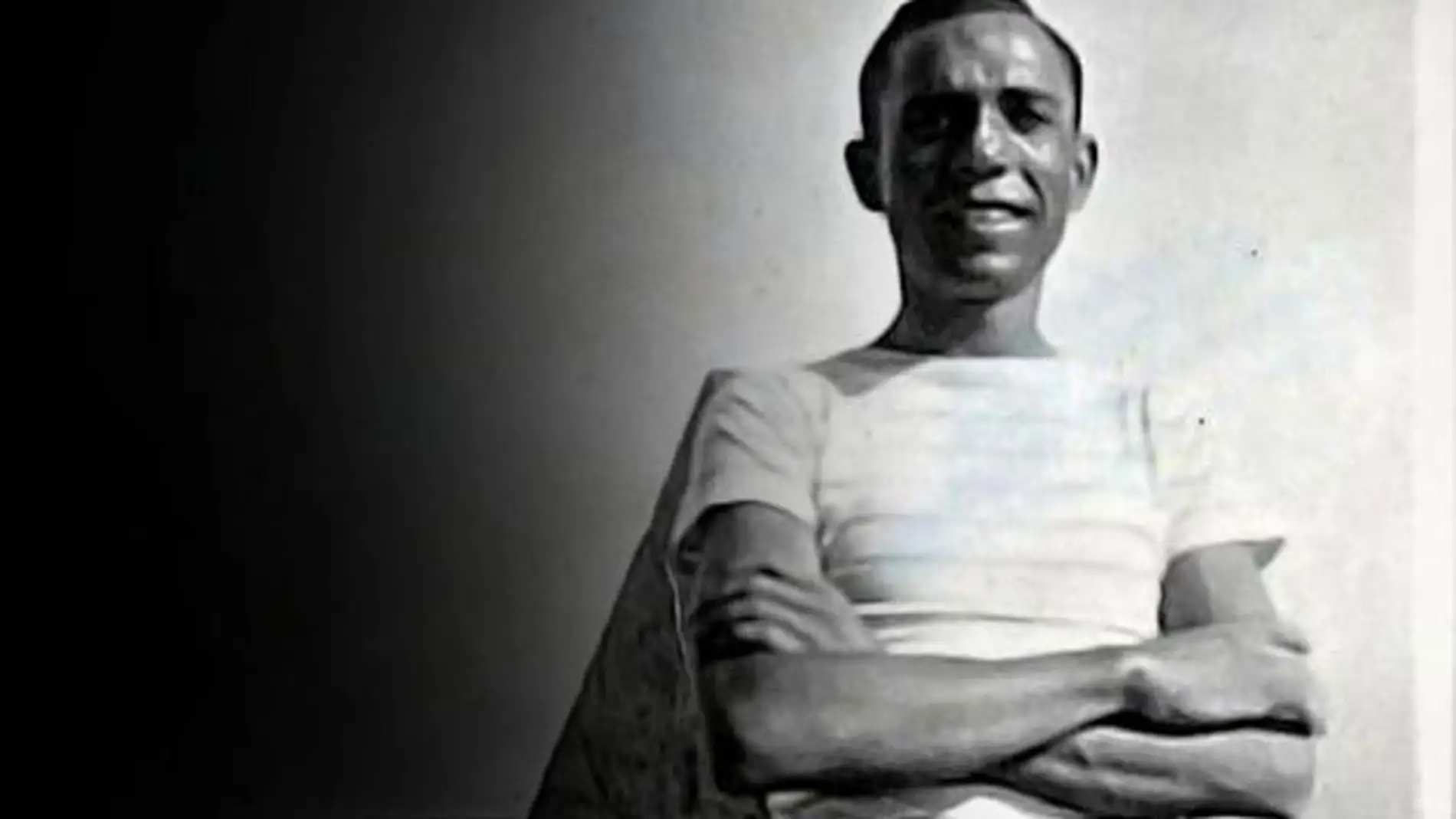 El poeta Miguel Hernández. El poeta Miguel Hernández.