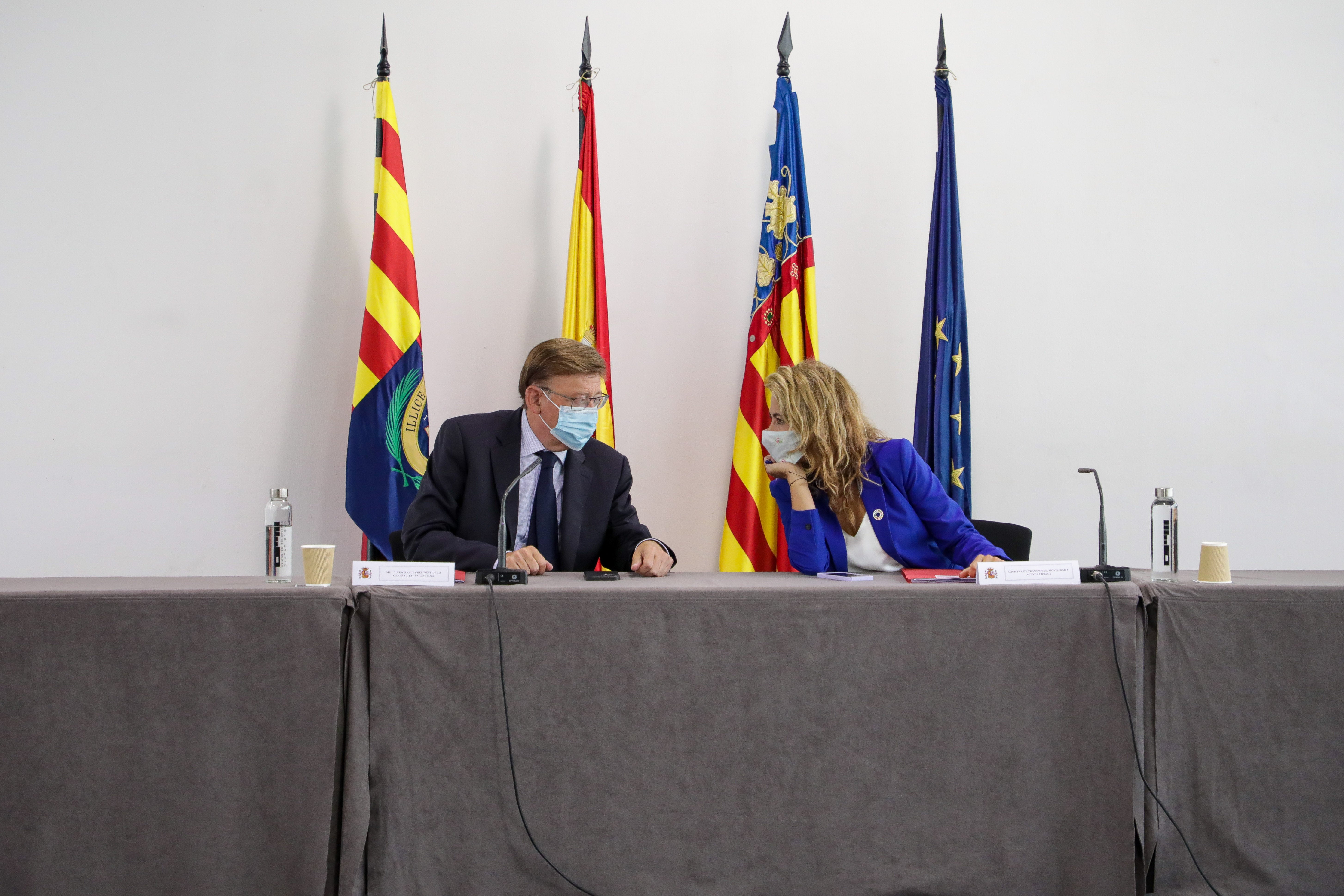 La ministra de Transportes dice que se va a acelerar la tramitación de la conexión del aeropuerto de Elche con las Cercanías de Renfe La ministra de Transportes dice que se va a acelerar la tramitación de la conexión del aeropuerto de Elche con las Cercanías de Renfe