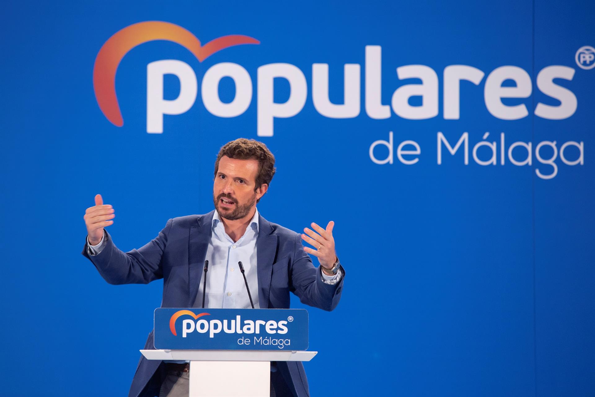 El PP recorta en casi tres puntos su distancia con el PSOE, según el CIS de Tezanos El PP recorta en casi tres puntos su distancia con el PSOE, según el CIS de Tezanos