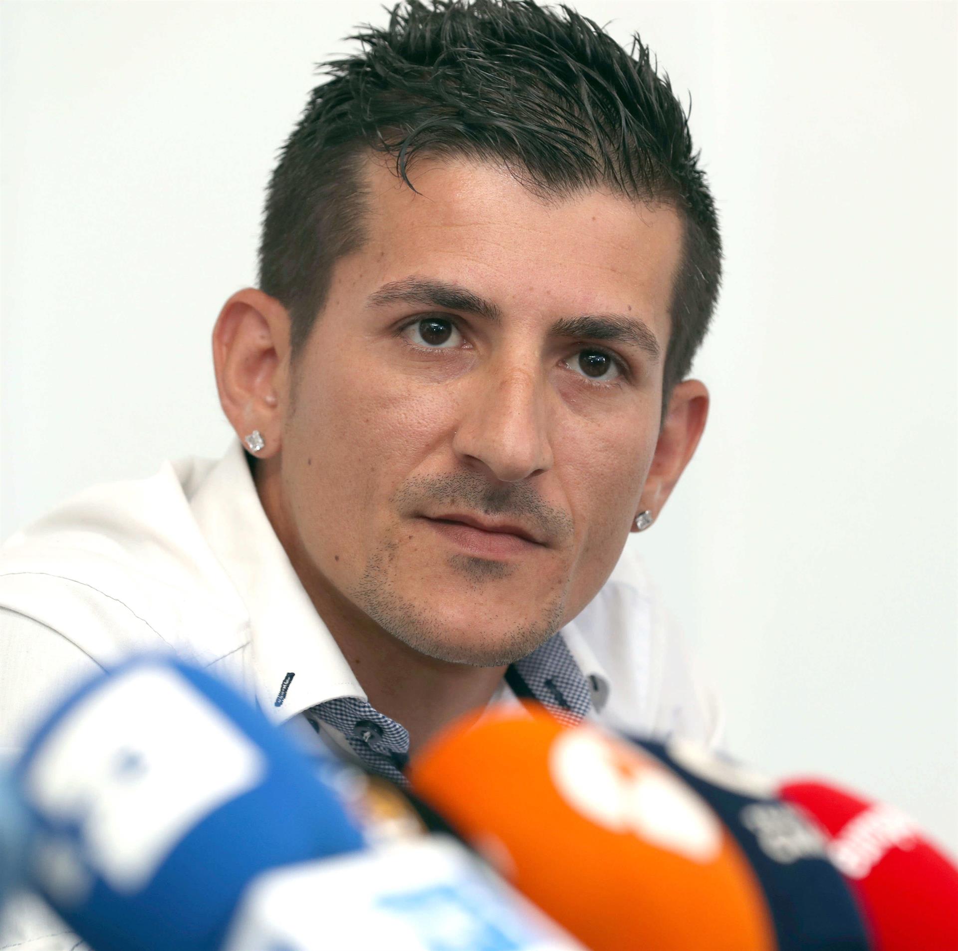 El padre de Yéremi Vargas queda en libertad provisional con medidas tras ser acusado de abusar sexualmente de una menor El padre de Yéremi Vargas queda en libertad provisional con medidas tras ser acusado de abusar sexualmente de una menor