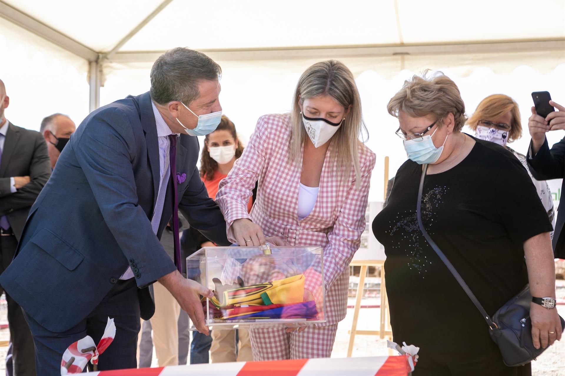 El nuevo centro de salud de Tomelloso ya tiene su primera piedra y será una realidad en 16 meses El nuevo centro de salud de Tomelloso ya tiene su primera piedra y será una realidad en 16 meses