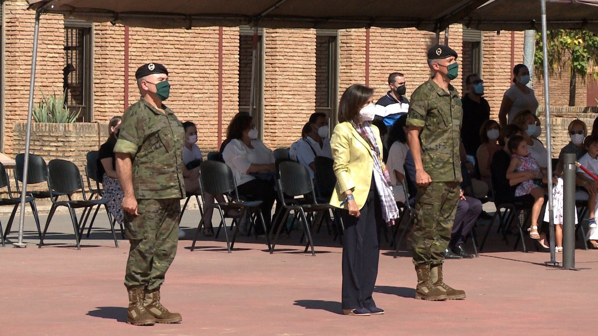 La ministra de Defensa, Margarita Robles, ha visitado este viernes la Brigada Extremadura XI en la Base General Menacho en Bótoa La ministra de Defensa, Margarita Robles, ha visitado este viernes la Brigada Extremadura XI en la Base General Menacho en Bótoa