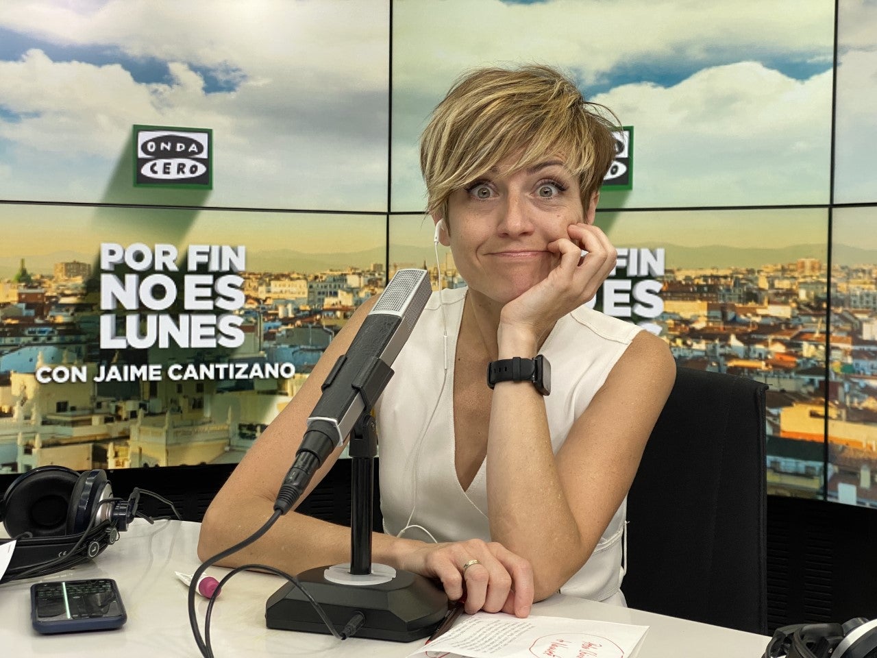 SARA ESCUDERO: "¿Un disfraz terrorífico para Halloween? Vestíos de "Tenemos que hablar", que eso es el acojone universal" SARA ESCUDERO: "¿Un disfraz terrorífico para Halloween? Vestíos de "Tenemos que hablar", que eso es el acojone universal"