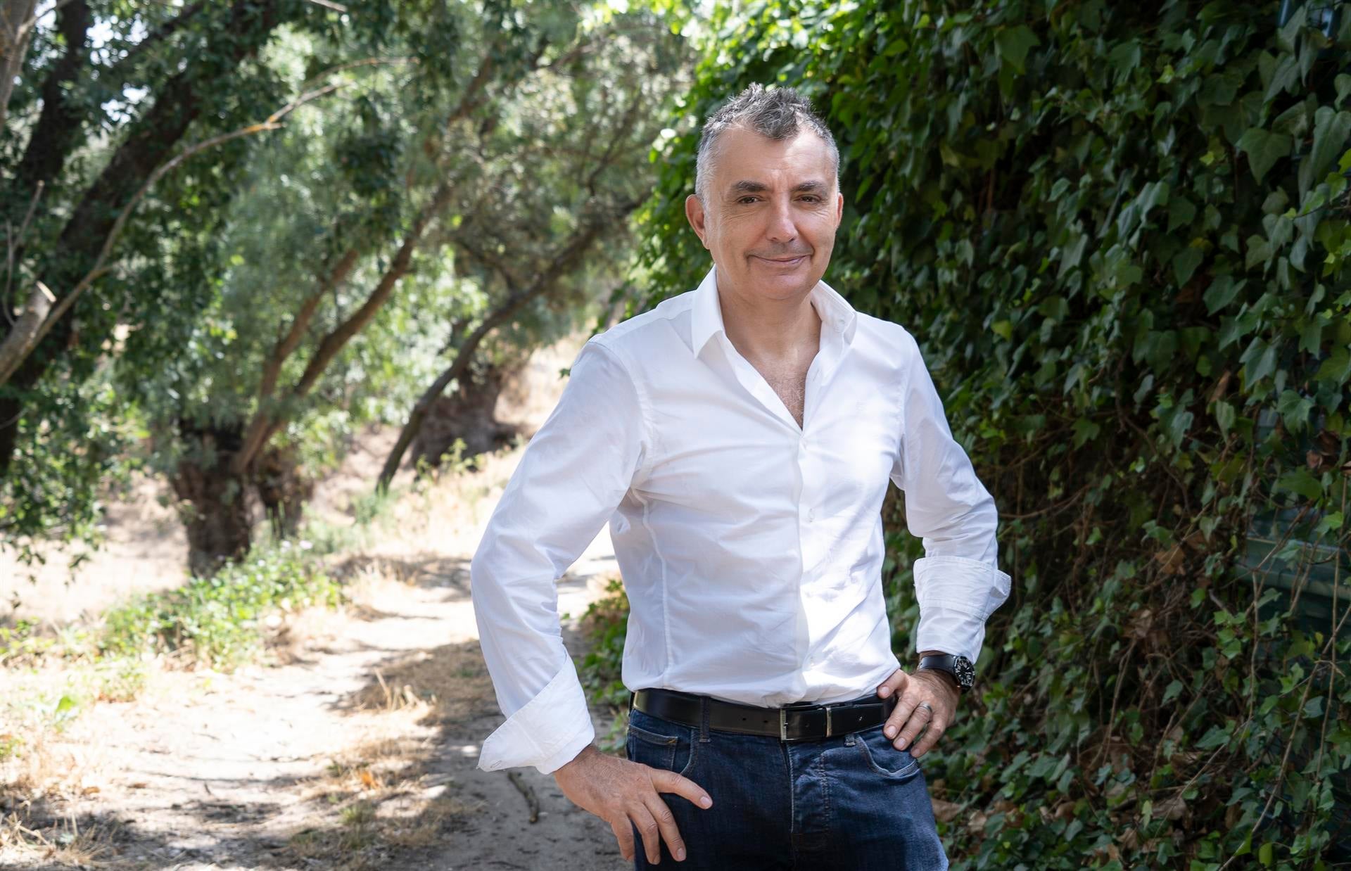 Encuentros Cercanos | Manuel Vilas: "El beso es el mayor misterio del amor" Encuentros Cercanos | Manuel Vilas: "El beso es el mayor misterio del amor"