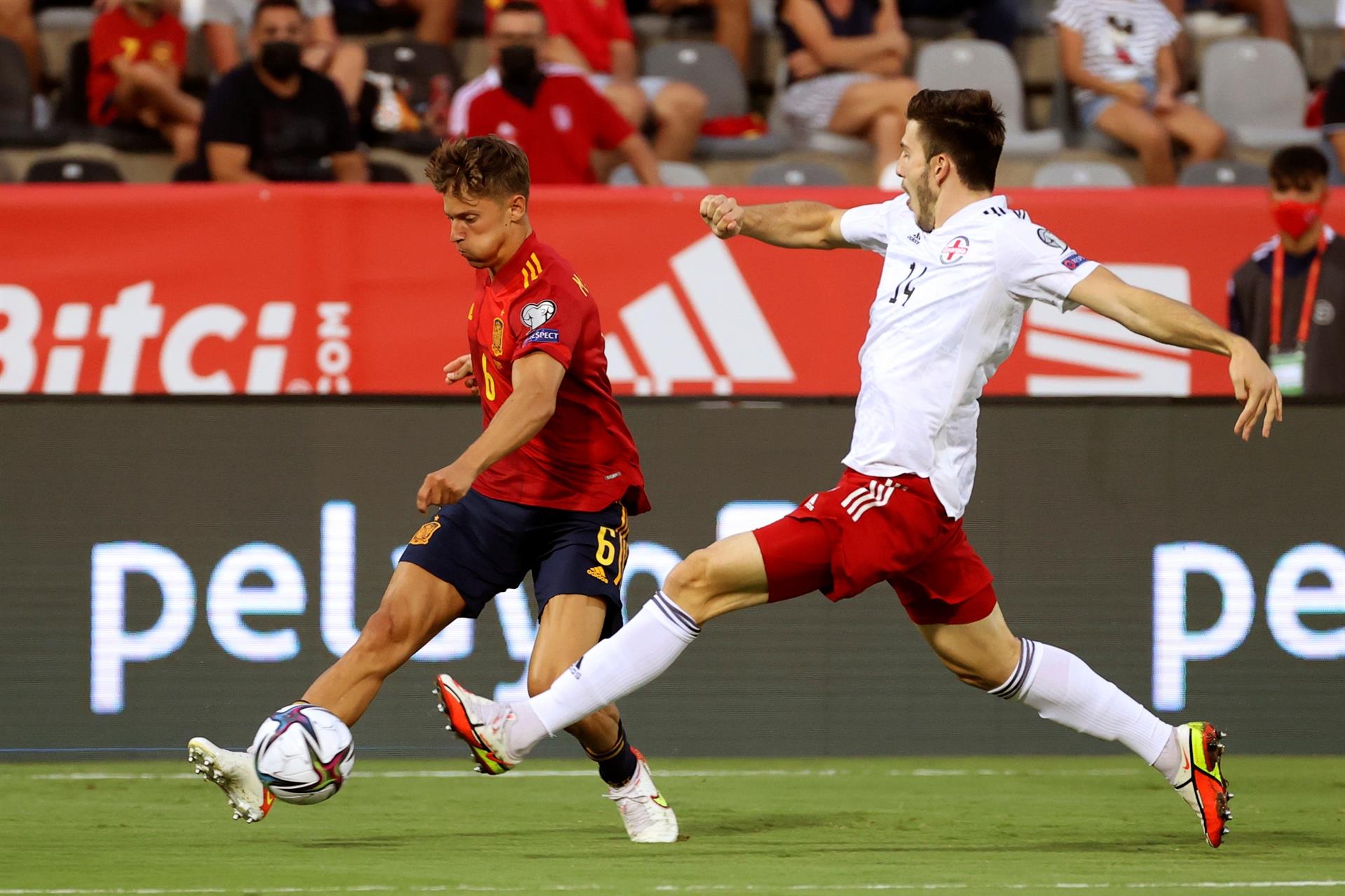 Tertulia: ¿Seguirá jugando Marcos Llorente como interior derecho en la Selección? Tertulia: ¿Seguirá jugando Marcos Llorente como interior derecho en la Selección?