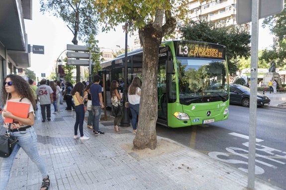 Hoy entra en vigor la modificación del recorrido de la línea 3 (Nuevo Cáceres – Hospital Universitario) Hoy entra en vigor la modificación del recorrido de la línea 3 (Nuevo Cáceres – Hospital Universitario)