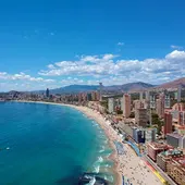 Muere ahogado un bañista de 77 años en una playa de Benidorm Muere ahogado un bañista de 77 años en una playa de Benidorm
