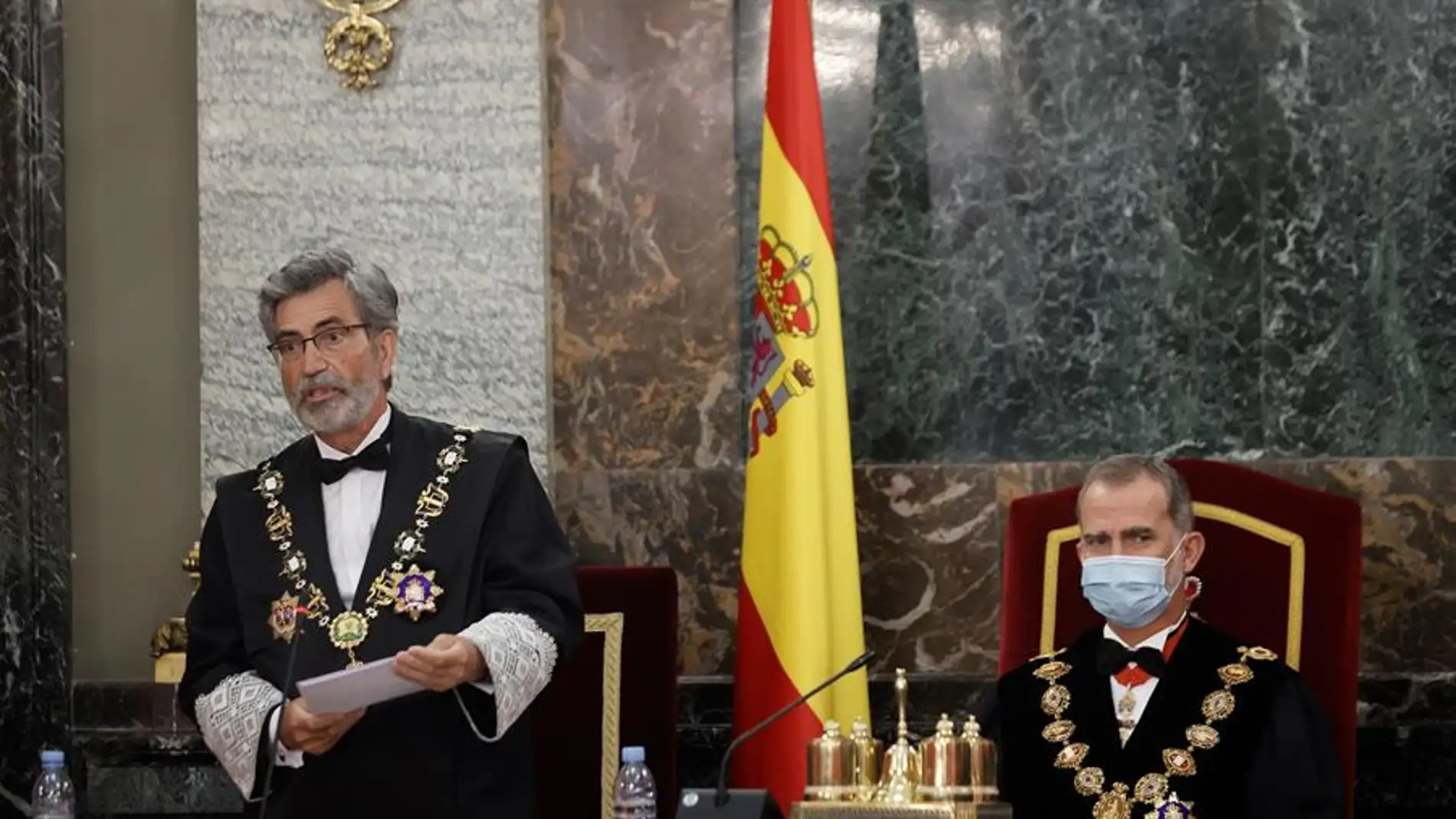 El presidente del Poder Judicial, Carlos Lesmes, con el Rey Felipe VI