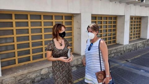 Consejera y Alcaldesa durante la visita