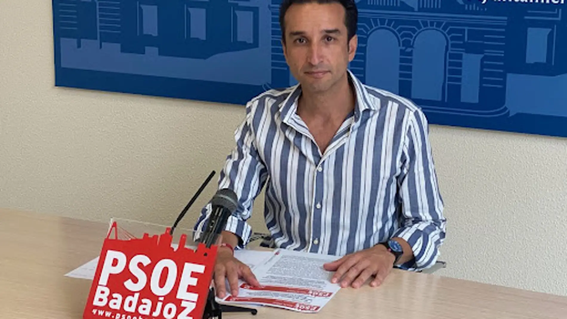 El PSOE de Badajoz tacha la carta de Limpieza de "un auténtico despropósito medio ambiental"