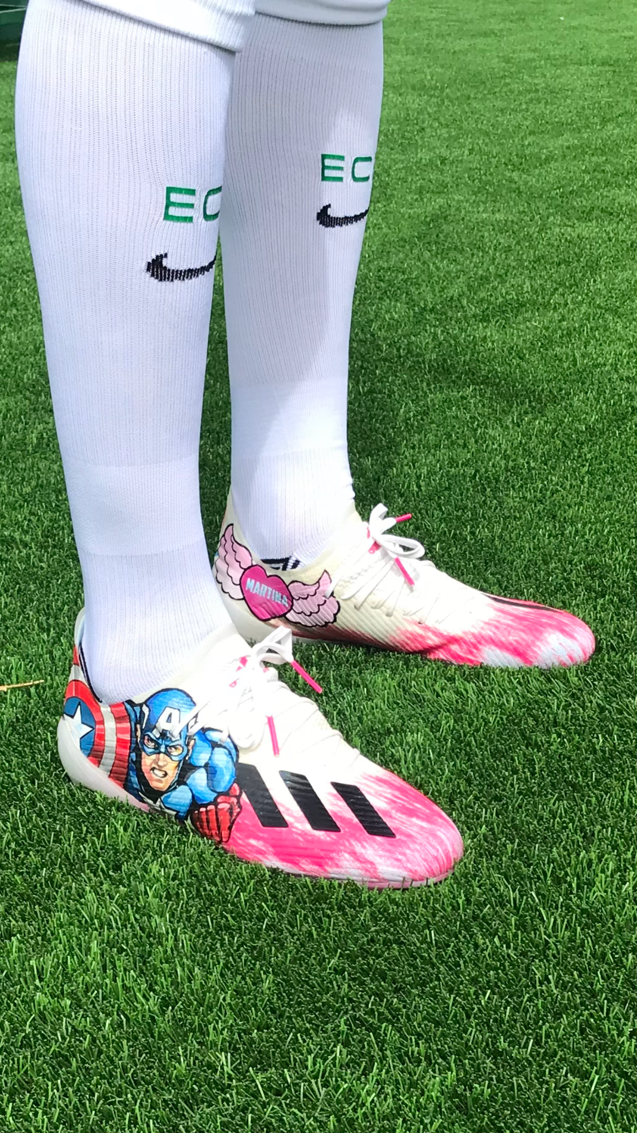 El curioso detalle de las botas de Javier Pastore El curioso detalle de las botas de Javier Pastore
