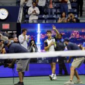 Carlos Alcaraz se retira en los cuartos de final del US Open
