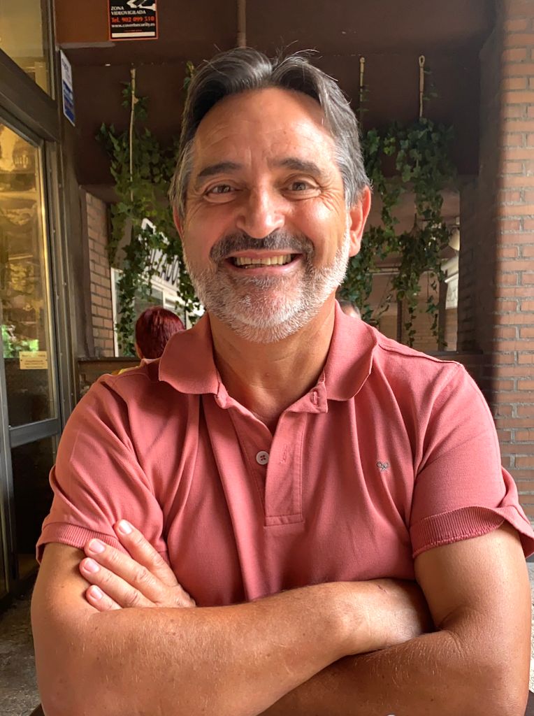 José Blas Valero: "Entre 10.000 y 15.000 personas están esperando para examinarse de coche en Granada" José Blas Valero: "Entre 10.000 y 15.000 personas están esperando para examinarse de coche en Granada"