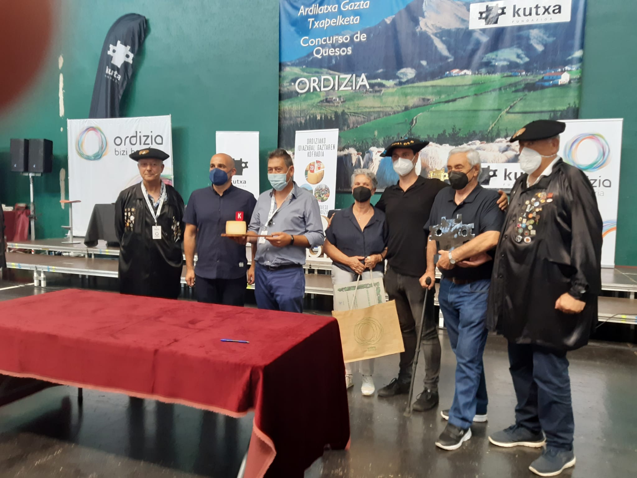 Eneko Goiburu gana el concurso de queso de Ordizia Eneko Goiburu gana el concurso de queso de Ordizia