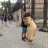 Primer día del curso escolar 2021-2022 en un colegio de Elche.