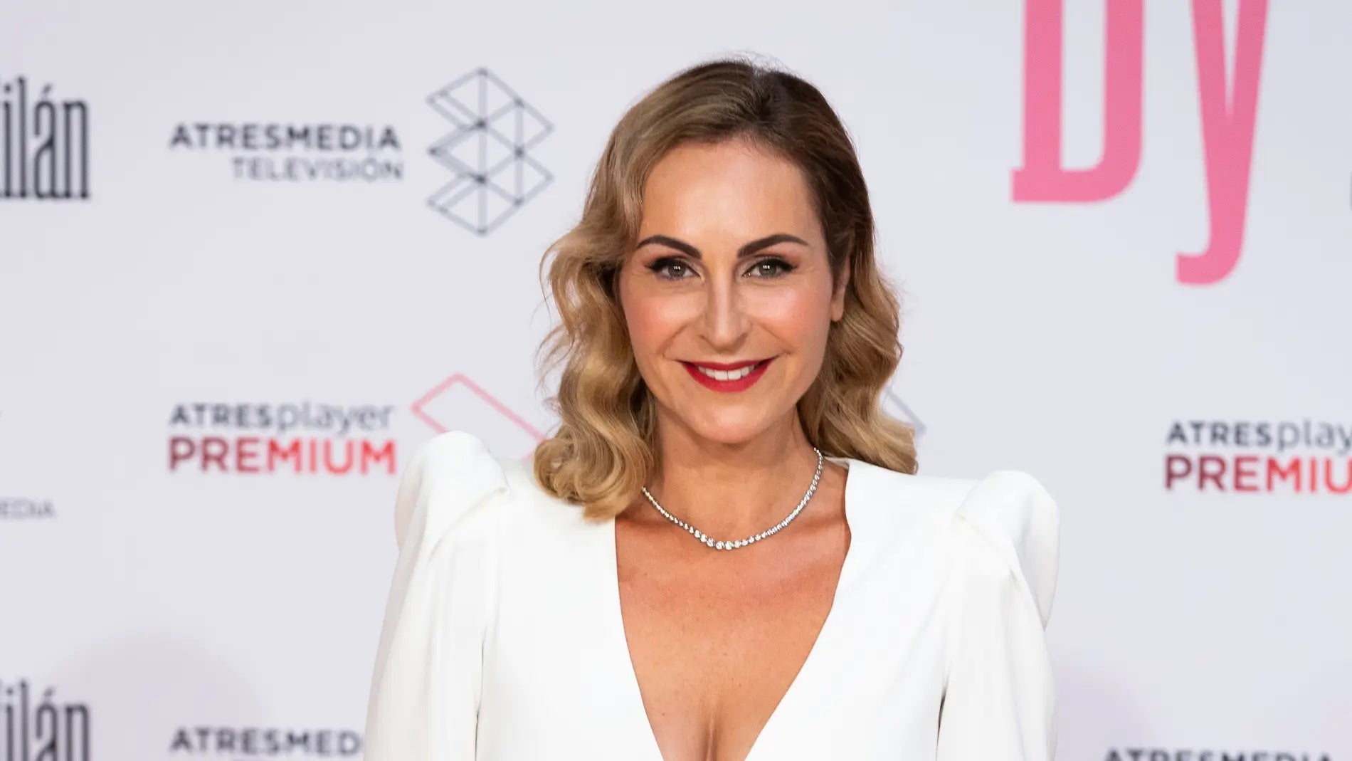 El lado más personal de Ana Milán, la actriz que cuenta sus anécdotas a través de Instagram y consigue hacerlas virales El lado más personal de Ana Milán, la actriz que cuenta sus anécdotas a través de Instagram y consigue hacerlas virales