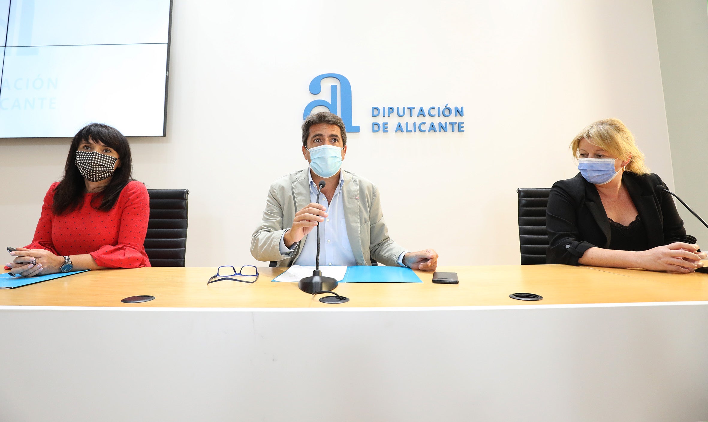 Carlos Mazón reasigna competencias en el grupo popular con Ana Serna como nueva portavoz del equipo de Gobierno Carlos Mazón reasigna competencias en el grupo popular con Ana Serna como nueva portavoz del equipo de Gobierno
