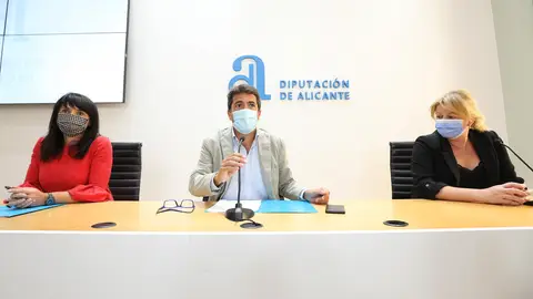 Julia Parra, Carlos Mazón y Ana Serna, en la presentación de la renovación de cargos Julia Parra, Carlos Mazón y Ana Serna, en la presentación de la renovación de cargos