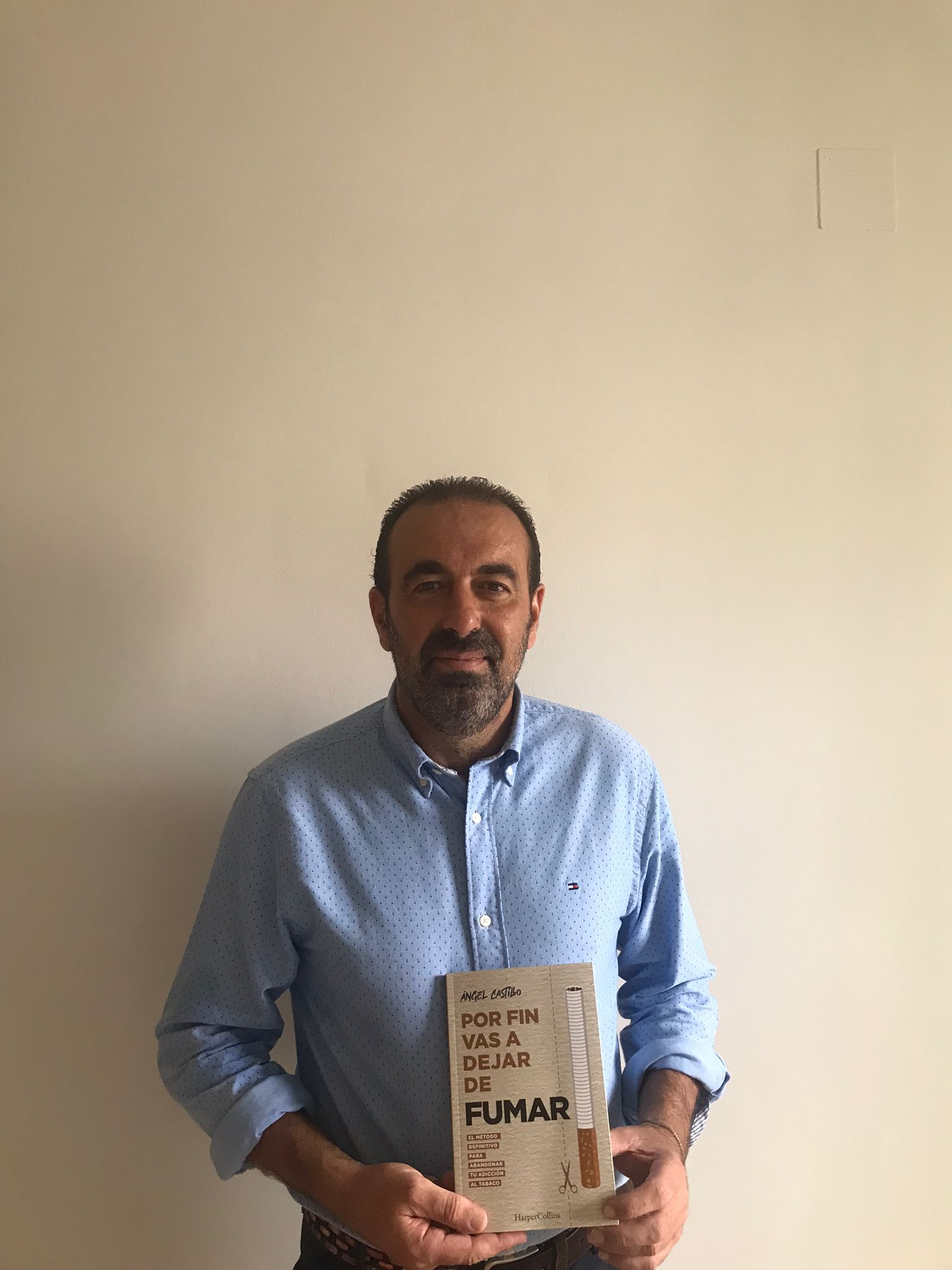 Ángel Castillo y su método para dejar de fumar Ángel Castillo y su método para dejar de fumar
