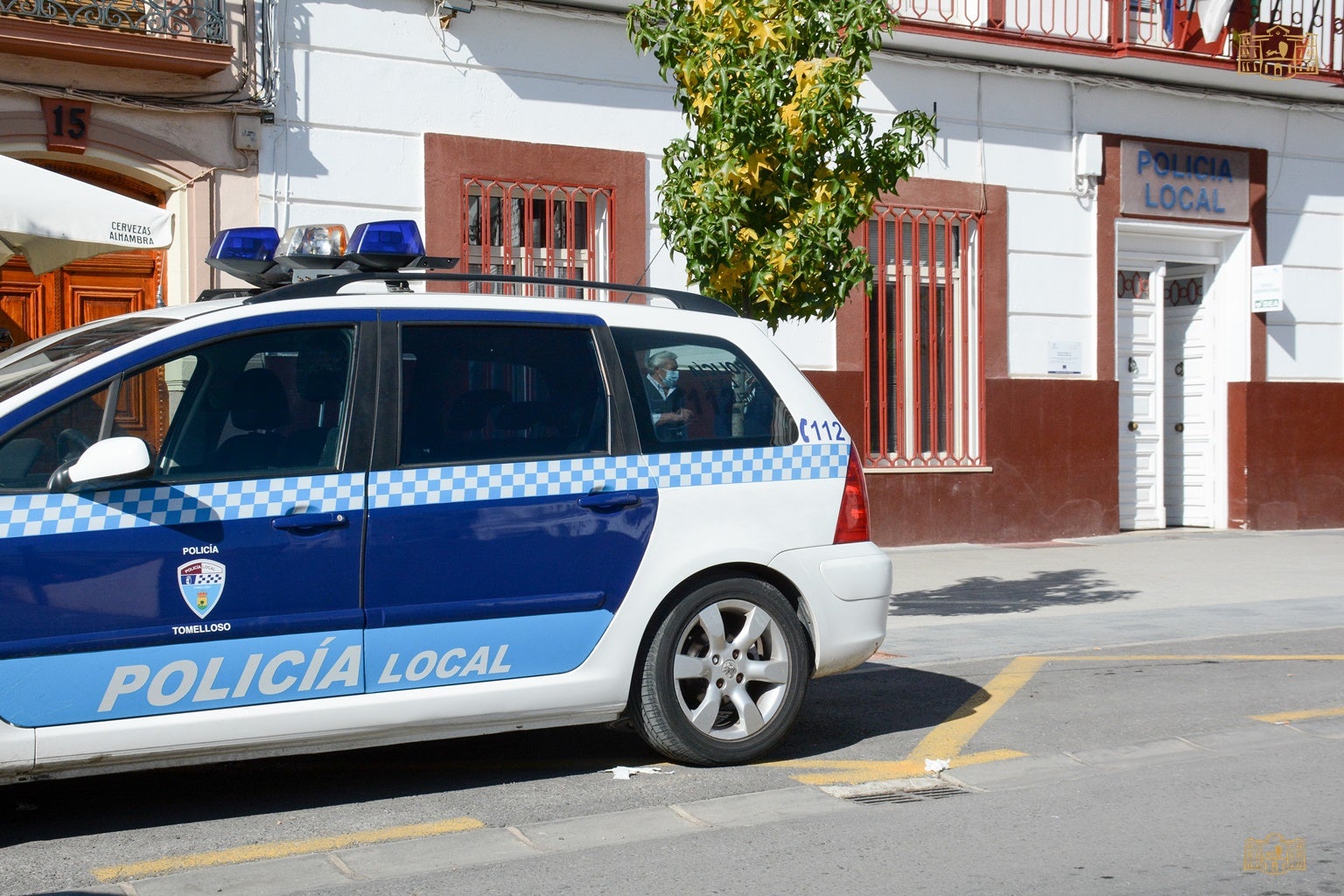 Policía Local de Tomelloso y Guardia Civil detienen a tres personas por robo en interior de vivienda Policía Local de Tomelloso y Guardia Civil detienen a tres personas por robo en interior de vivienda