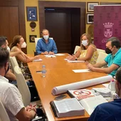 Reunión en el Ayuntamiento de Chiclana con el alcalde, José María Román Reunión en el Ayuntamiento de Chiclana con el alcalde, José María Román