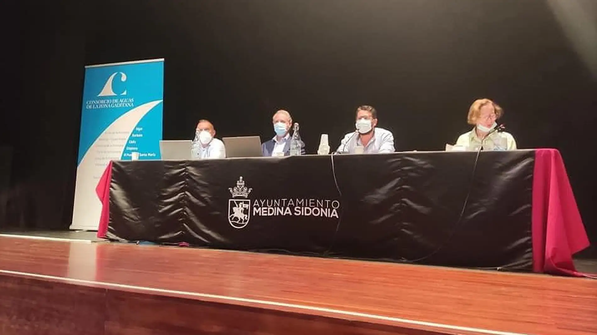 Instantánea de la reunión celebrada hoy en el Ayuntamiento de Medina Sidonia