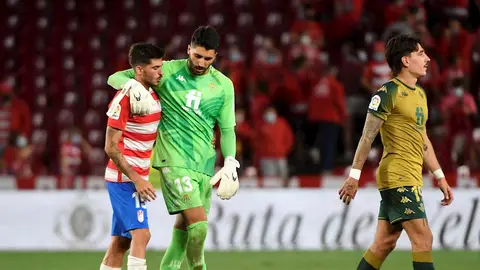 Granada CF-Betis: Los béticos ganan en los Cármenes Granada CF-Betis: Los béticos ganan en los Cármenes