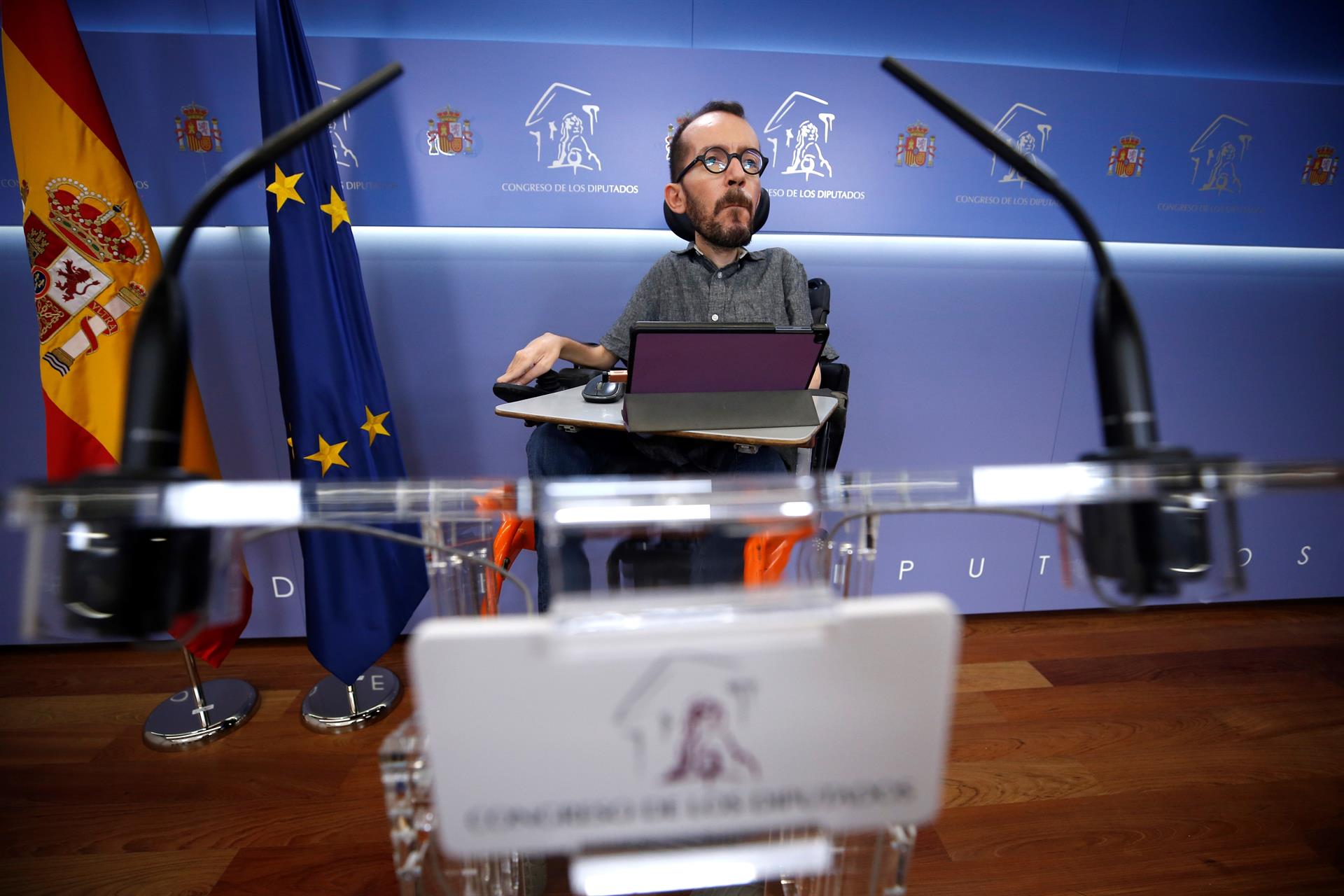 Pablo Echenique actualiza sus cuentas: una nueva casa en Madrid, más de 80.000 euros en el banco e inversiones en criptomonedas Pablo Echenique actualiza sus cuentas: una nueva casa en Madrid, más de 80.000 euros en el banco e inversiones en criptomonedas