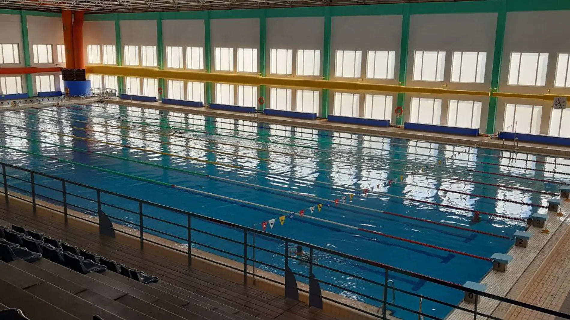 Reabre la piscina del Complejo Ciudad de Cádiz