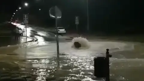 Alcantarillas desbordadas, calles inundadas y desperfectos tras la tormenta en Cuenca Alcantarillas desbordadas, calles inundadas y desperfectos tras la tormenta en Cuenca