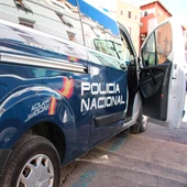 Coche Policía Nacional. Coche Policía Nacional.