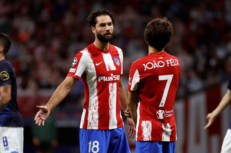 El Atlético se salva ante un correoso Oporto El Atlético se salva ante un correoso Oporto