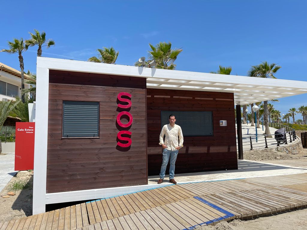 Playas amplia el servicio de Salvamento y Socorrismo los fines de semana hasta el 17 de octubre Playas amplia el servicio de Salvamento y Socorrismo los fines de semana hasta el 17 de octubre