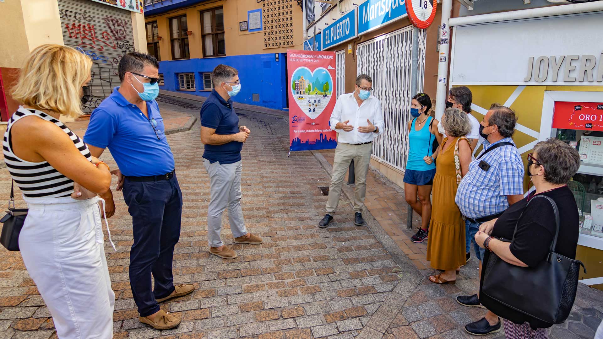 Benidorm implanta la plataforma única en la calle Condestable Zaragoza Benidorm implanta la plataforma única en la calle Condestable Zaragoza
