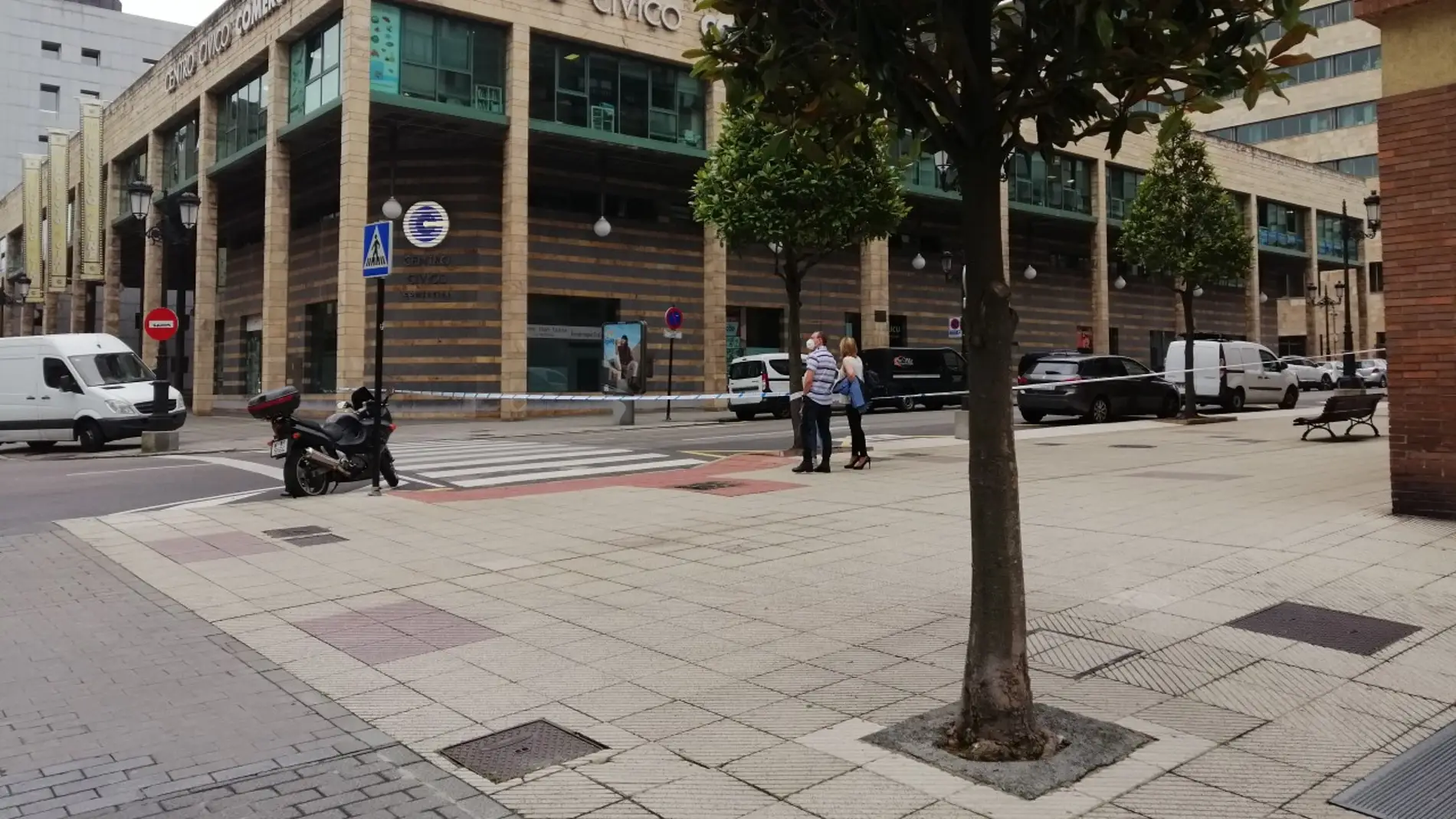 Amenaza de bomba en el Centro Cívico de Oviedo