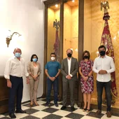 La Gloriosa Enseña de ‘El Oriol’ se traslada a las dependencias de la Policía Local mientras duren las obras de la Casa Consistorial La Gloriosa Enseña de ‘El Oriol’ se traslada a las dependencias de la Policía Local mientras duren las obras de la Casa Consistorial