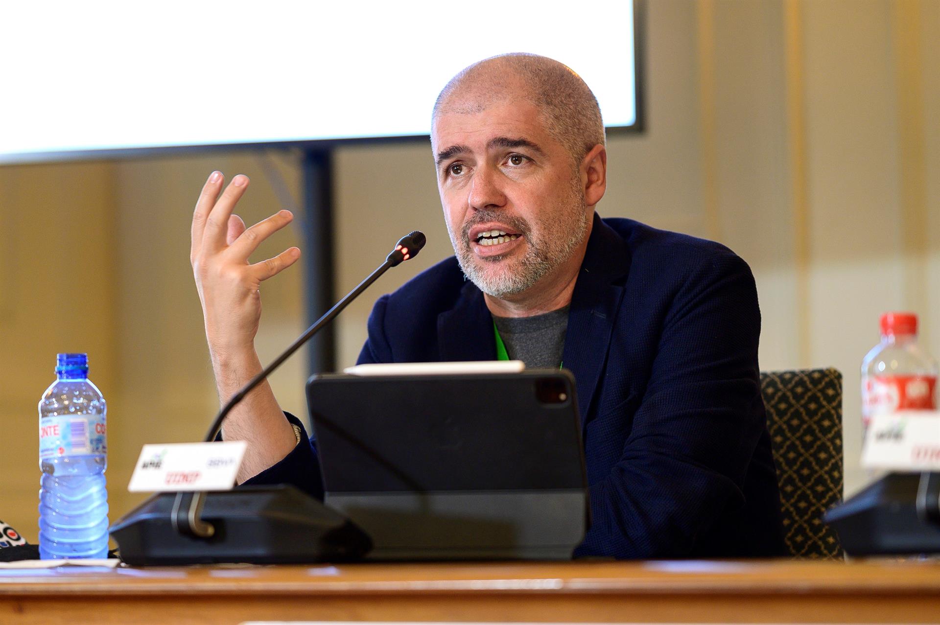 Unai Sordo: "Creo que el desacuerdo con la CEOE no tiene por qué contaminar las negociaciones que tenemos por delante" Unai Sordo: "Creo que el desacuerdo con la CEOE no tiene por qué contaminar las negociaciones que tenemos por delante"