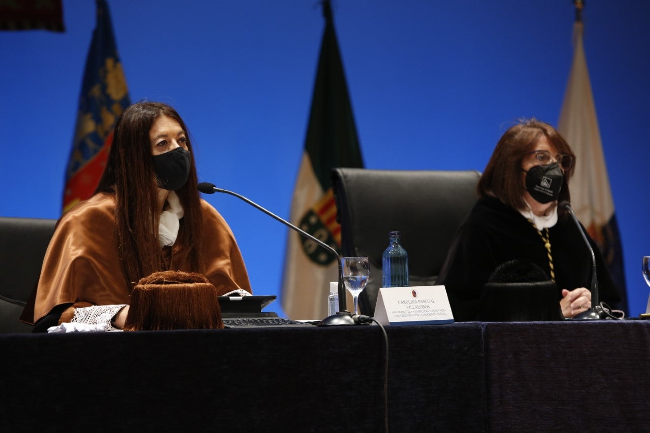 La presencialidad y la financiación centran el discurso de Amparo Navarro en la apertura del curso académico de la UA La presencialidad y la financiación centran el discurso de Amparo Navarro en la apertura del curso académico de la UA