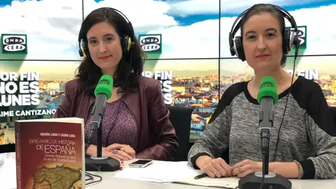 María y Laura Lara María y Laura Lara