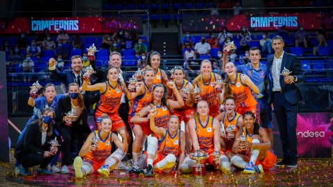 Valencia Basket campe&oacute;n Supercopa femenina 2021